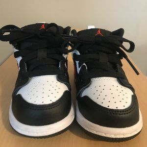 Unique Repeat Sneakers 💙🥰